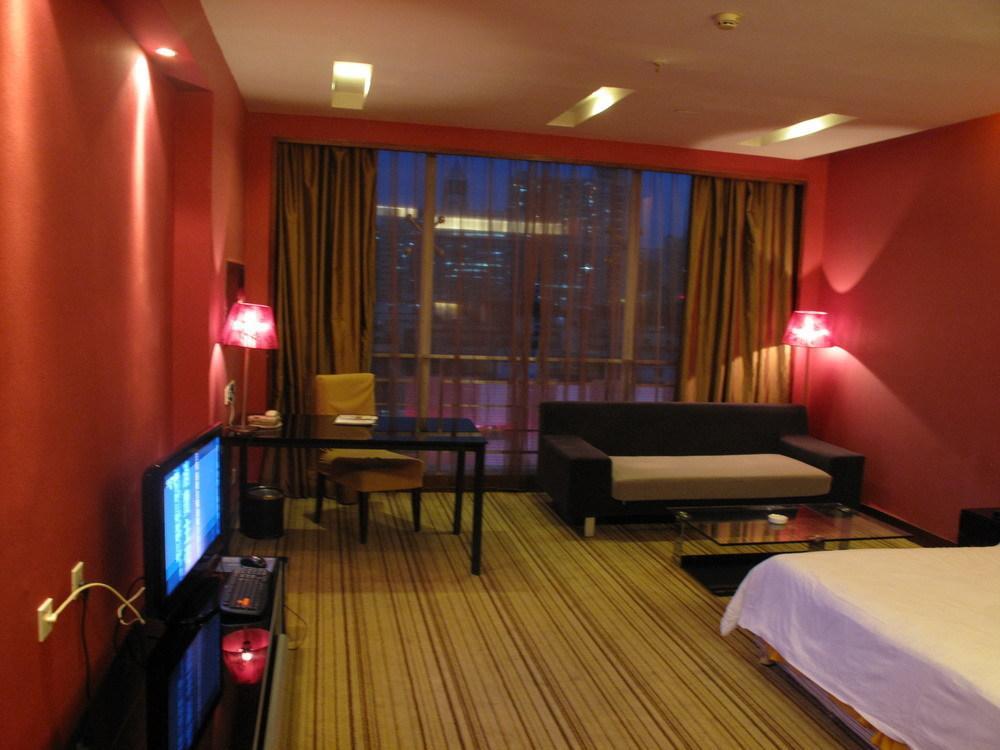 Vienna Hotel Shenzhen Chunfeng Road Стая снимка